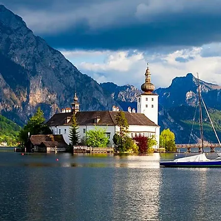 Esplanade Gmunden