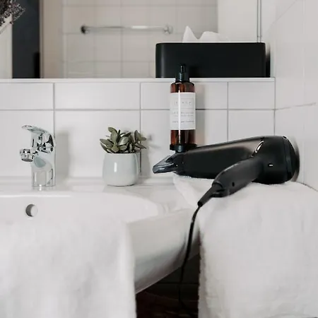 Esplanade Hotel 3*